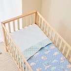 https://s3-ap-southeast-2.amazonaws.com/fusionfactory.commerceconnect.bbnt.production/pim_media/000/193/635/Baby_Finch_W25_BOP_Jungle_Friends_Fitted_Cot_Sheet-Blue-Stripe_V3_SI.jpg?1744596962