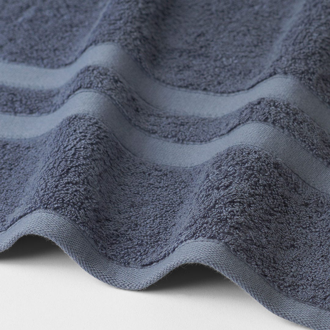 https://s3-ap-southeast-2.amazonaws.com/fusionfactory.commerceconnect.bbnt.production/pim_media/000/120/949/CH-Egyptian-Luxury-Towels-Azurite-189042-R-Detail.jpg?1620604009