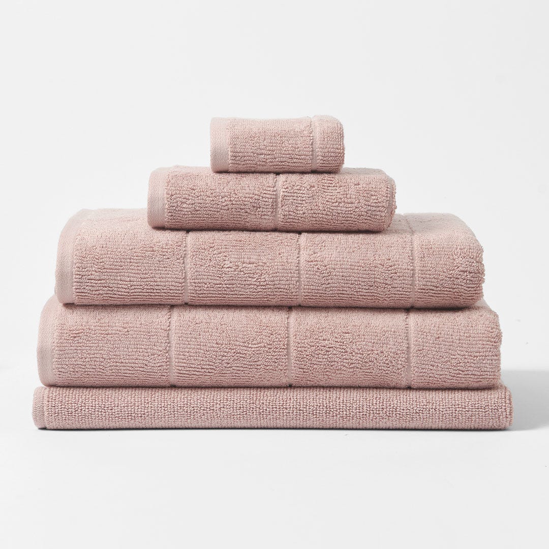 https://s3-ap-southeast-2.amazonaws.com/fusionfactory.commerceconnect.bbnt.production/pim_media/000/113/871/CH-Tasman-Towels-Misty-Rose-214526-R.jpg?1617837520