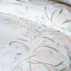 https://s3-ap-southeast-2.amazonaws.com/fusionfactory.commerceconnect.bbnt.production/pim_media/000/157/711/CH_Bedlinen_Lifestyle_2024_Kimberley_QQC_Detail-1_SI.jpg?1703204234