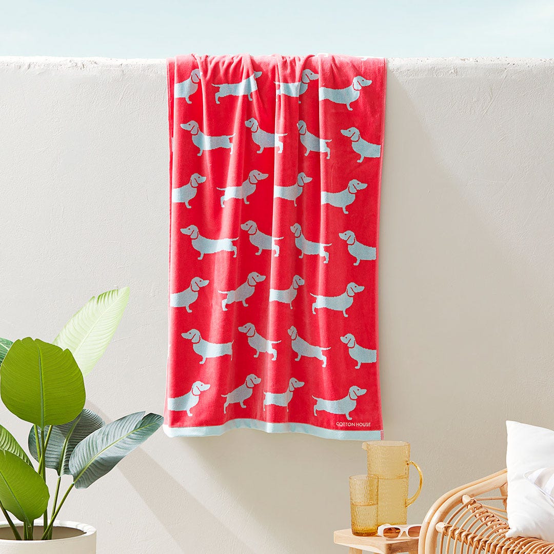 https://s3-ap-southeast-2.amazonaws.com/fusionfactory.commerceconnect.bbnt.production/pim_media/000/168/544/CH_S24-25_LS_Beach_Towels_Bailey_Pink_SI.jpg?1724806756