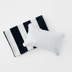 https://s3-ap-southeast-2.amazonaws.com/fusionfactory.commerceconnect.bbnt.production/pim_media/000/201/273/CH_S25-26_Balmoral-Beach-Pillow_Navy-Ivory_26505301_Detail_SI.jpg?1758073752