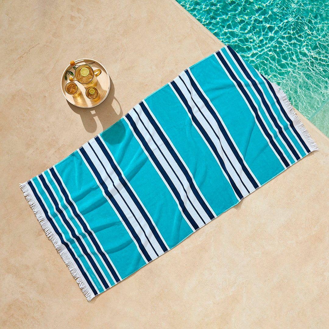 https://s3-ap-southeast-2.amazonaws.com/fusionfactory.commerceconnect.bbnt.production/pim_media/000/198/415/CH_S25-26_LS_Outdoor_Beach_Towels_Byron_17821401_SI.jpg?1753754663