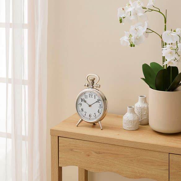https://s3-ap-southeast-2.amazonaws.com/fusionfactory.commerceconnect.bbnt.production/pim_media/000/174/842/E-Comm_S24-25_Summer_LS_Studio-Decorator_Clocks_Vintage_Style_Round_Clock_Silver_SI.jpg?1730251490