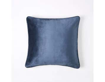 https://s3-ap-southeast-2.amazonaws.com/fusionfactory.commerceconnect.bbnt.production/pim_media/000/060/045/M_F-Margot-Velvet-Cushion-50x50cm-Ink.jpg?1591142093