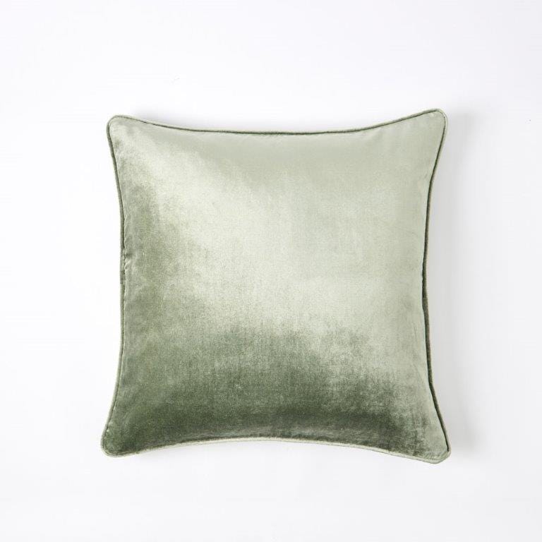 https://s3-ap-southeast-2.amazonaws.com/fusionfactory.commerceconnect.bbnt.production/pim_media/000/060/037/M_F-Margot-Velvet-Cushion-50x50cm-Sage.jpg?1591141936