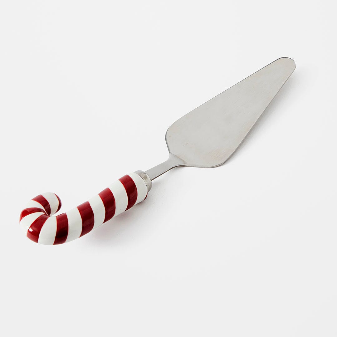 https://s3-ap-southeast-2.amazonaws.com/fusionfactory.commerceconnect.bbnt.production/pim_media/000/165/005/M_F_CG_Christmas-Candy-Cane-Cake-Serve_25780301_SI.jpg?1719547002