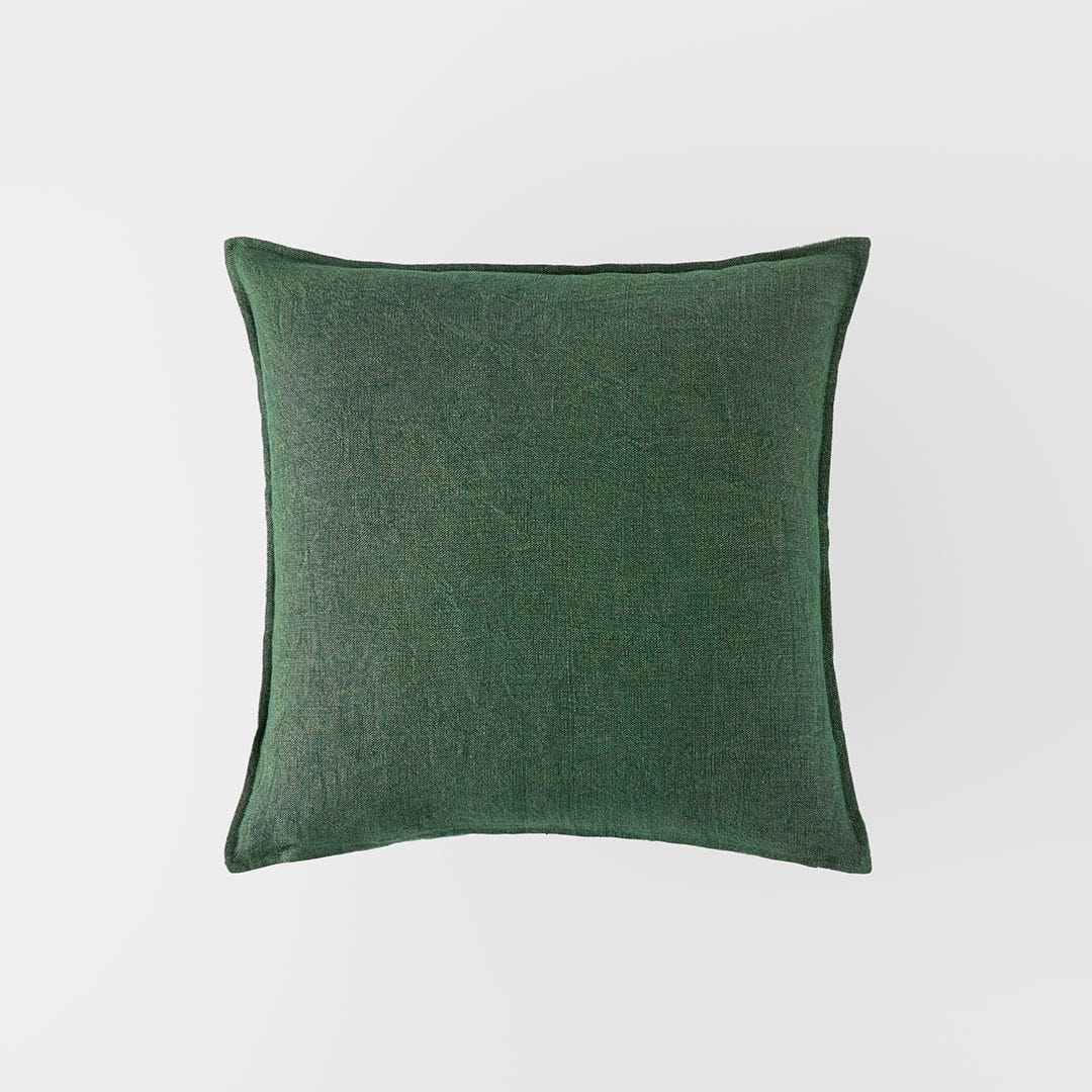 https://s3-ap-southeast-2.amazonaws.com/fusionfactory.commerceconnect.bbnt.production/pim_media/000/191/566/M_F_Cameron-Linen-Cushion_Moss-Jadeite_26175201_SI.jpg?1742859923