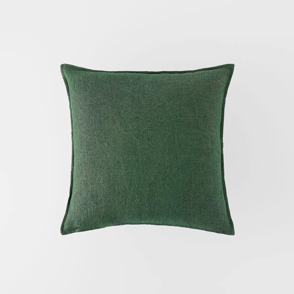 https://s3-ap-southeast-2.amazonaws.com/fusionfactory.commerceconnect.bbnt.production/pim_media/000/191/566/M_F_Cameron-Linen-Cushion_Moss-Jadeite_26175201_SI.jpg?1742859923