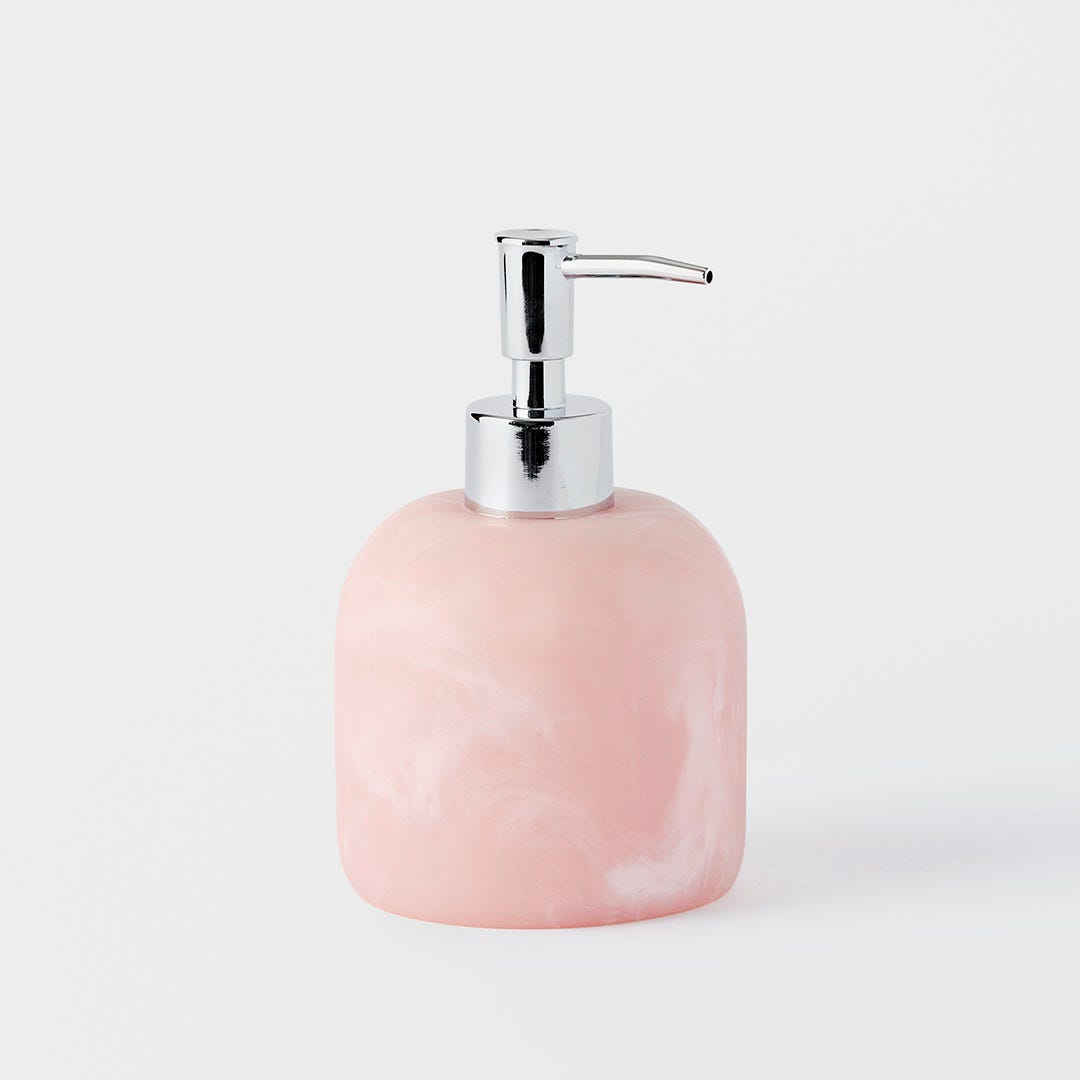 https://s3-ap-southeast-2.amazonaws.com/fusionfactory.commerceconnect.bbnt.production/pim_media/000/186/554/M_F_Elle-Soap-Dispenser_Pink_26121501_SI.jpg?1736229081