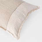https://s3-ap-southeast-2.amazonaws.com/fusionfactory.commerceconnect.bbnt.production/pim_media/000/179/431/M_F_Everett-Colour-Block-Linen-Cushion_Natural_26141202_Detail_SI.jpg?1733377821