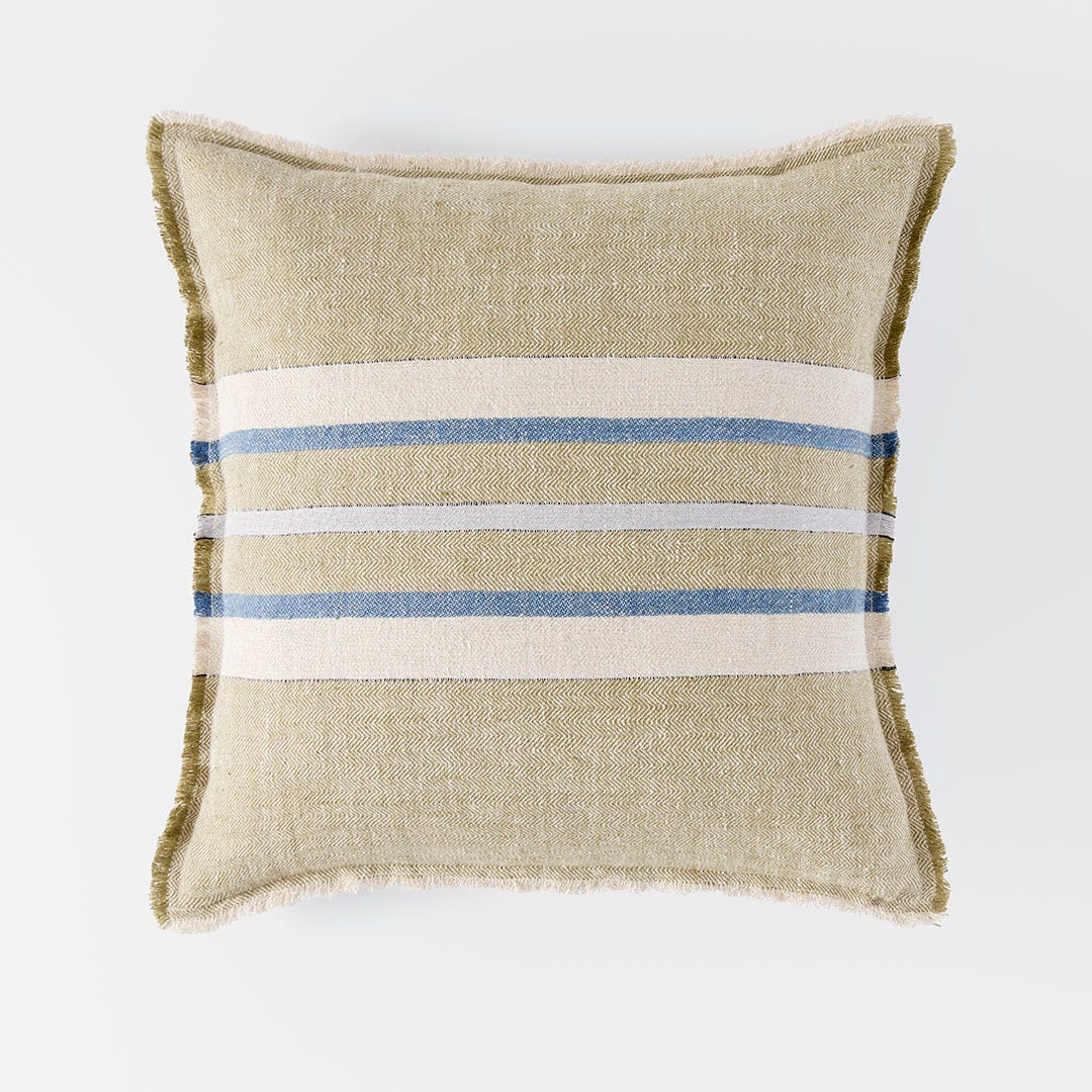 https://s3-ap-southeast-2.amazonaws.com/fusionfactory.commerceconnect.bbnt.production/pim_media/000/179/439/M_F_Everett-Fringe-Stripe-Linen-Cushion_Olive_23124902_SI.jpg?1733377988