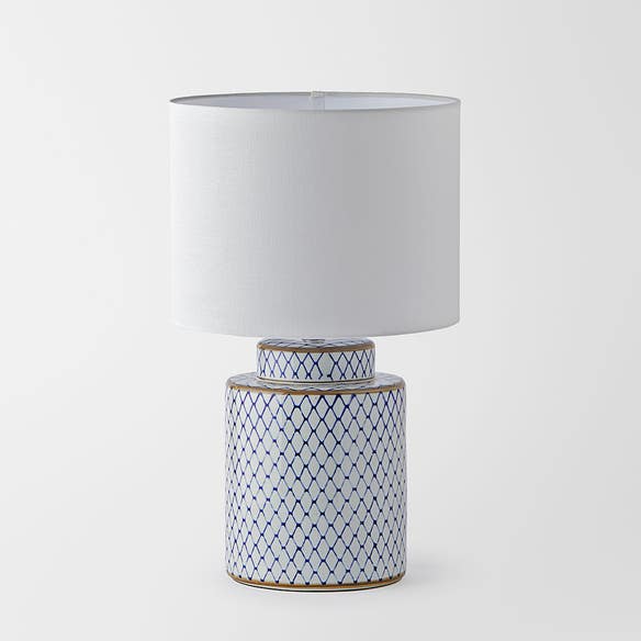 https://s3-ap-southeast-2.amazonaws.com/fusionfactory.commerceconnect.bbnt.production/pim_media/000/171/914/M_F_Leila-Table-Lamp_Blue-White_25943301_SI.jpg?1728365910