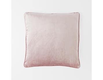 https://s3-ap-southeast-2.amazonaws.com/fusionfactory.commerceconnect.bbnt.production/pim_media/000/149/456/M_F_Margot_Velvet_Cushion_Dusty_Rose_18901720_SI.jpg?1685337616