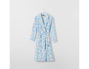 https://s3-ap-southeast-2.amazonaws.com/fusionfactory.commerceconnect.bbnt.production/pim_media/000/190/776/M_F_Marguerite-Printed-Plush-Robe_Marguerite_26125001_SI.jpg?1741729880