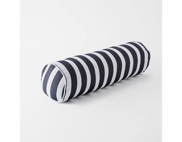 https://s3-ap-southeast-2.amazonaws.com/fusionfactory.commerceconnect.bbnt.production/pim_media/000/167/192/M_F_Panama-Stripe-Bolster-Cushion_Charcoal_25816202_SI.jpg?1722989886
