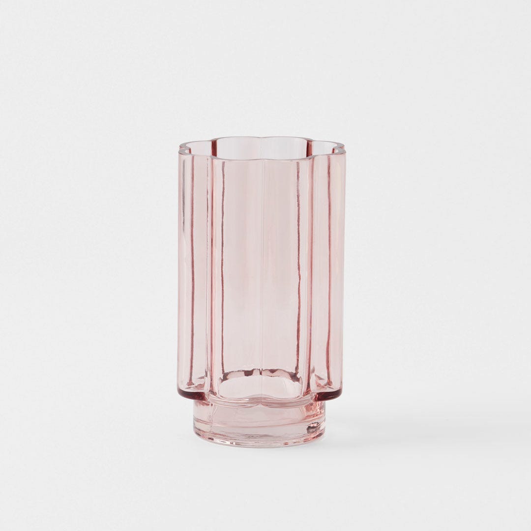 https://s3-ap-southeast-2.amazonaws.com/fusionfactory.commerceconnect.bbnt.production/pim_media/000/159/205/M_F_Pippa-Glass-Vase-Sml_Pink_23201202_SI.jpg?1705879446