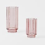 https://s3-ap-southeast-2.amazonaws.com/fusionfactory.commerceconnect.bbnt.production/pim_media/000/159/206/M_F_Pippa-Glass-Vase_Pink_23201_R_SI.jpg?1705879456