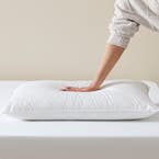 https://s3-ap-southeast-2.amazonaws.com/fusionfactory.commerceconnect.bbnt.production/pim_media/000/170/747/M_F_S24-25_Cat-Stacks_Pillow_Firmness_Test_Wool_Blend_SI.jpg?1727160783