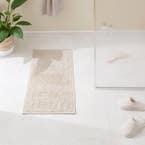 https://s3-ap-southeast-2.amazonaws.com/fusionfactory.commerceconnect.bbnt.production/pim_media/000/174/531/M_F_S24-25_Summer_LS_Studio_Bathmats-Chevron_BM_Natural_SI.jpg?1730152595