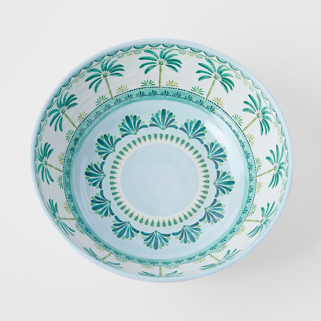https://s3-ap-southeast-2.amazonaws.com/fusionfactory.commerceconnect.bbnt.production/pim_media/000/197/984/M_F_S25-26_Antigua-Melamine-Salad-Bowl_Green-Blue_26465601_Detail_SI.jpg?1753079204