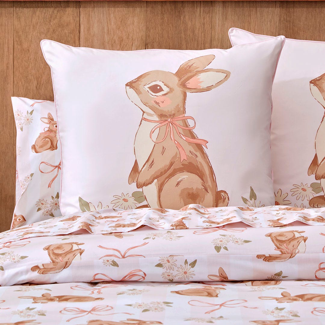 https://s3-ap-southeast-2.amazonaws.com/fusionfactory.commerceconnect.bbnt.production/pim_media/000/195/659/M_F_S25-26_Bedlinen_BOP_Bunny_Bows_QQC_Euro_SI.jpg?1748311676