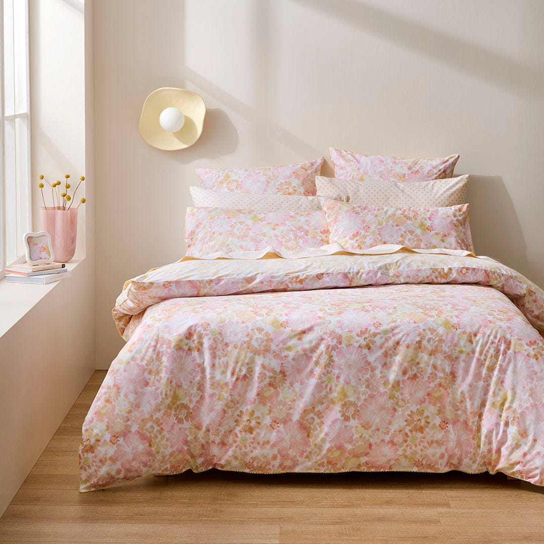 https://s3-ap-southeast-2.amazonaws.com/fusionfactory.commerceconnect.bbnt.production/pim_media/000/194/607/M_F_S25-26_Bedlinen_BOP_Izzie_QQC_V2_SI.jpg?1746494703