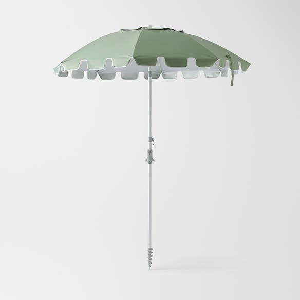 https://s3-ap-southeast-2.amazonaws.com/fusionfactory.commerceconnect.bbnt.production/pim_media/000/196/179/M_F_S25-26_Canopy-Beach-Umbrella_Green-White_26530001_SI.jpg?1750229943