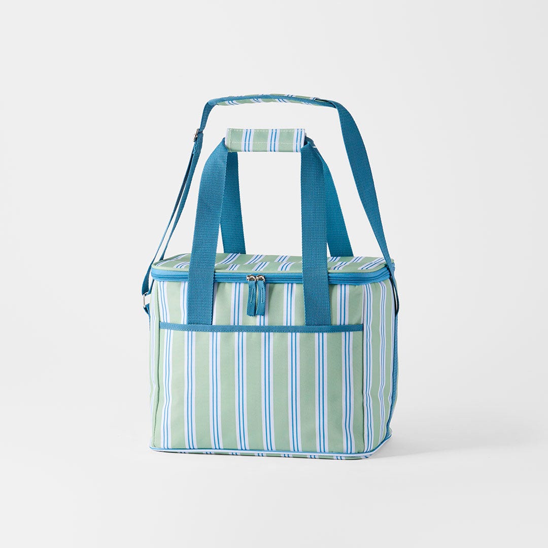 https://s3-ap-southeast-2.amazonaws.com/fusionfactory.commerceconnect.bbnt.production/pim_media/000/198/983/M_F_S25-26_Jayde-Picnic-Cooler-Bag-2-Person_Green-Blue_26473101_SI.jpg?1754368618