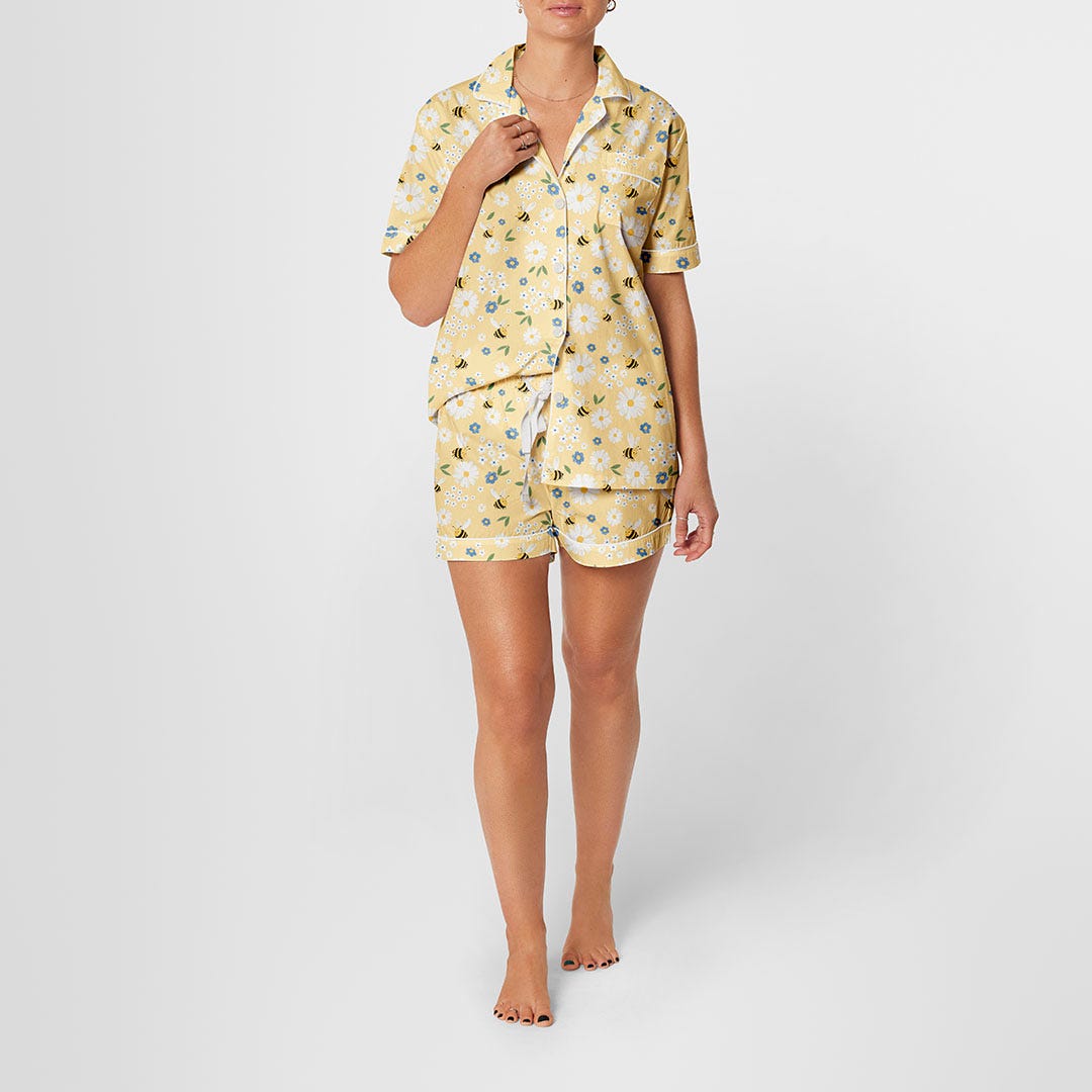 https://s3-ap-southeast-2.amazonaws.com/fusionfactory.commerceconnect.bbnt.production/pim_media/000/199/983/M_F_S25_Cotton_Pyjamas_Adult_Short-PJ-Set_Front_HONEYBEE_SI.jpg?1756085197