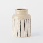 https://s3-ap-southeast-2.amazonaws.com/fusionfactory.commerceconnect.bbnt.production/pim_media/000/179/523/M_F_Strand-Ceramic-Vase-Lrg_Brown_26113201_SI.jpg?1733454853