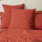 https://s3-ap-southeast-2.amazonaws.com/fusionfactory.commerceconnect.bbnt.production/pim_media/000/157/894/M_F_W24_Bedlinen_BOP_Olsen_Paprika_QQC_Euro_SI.jpg?1704172709