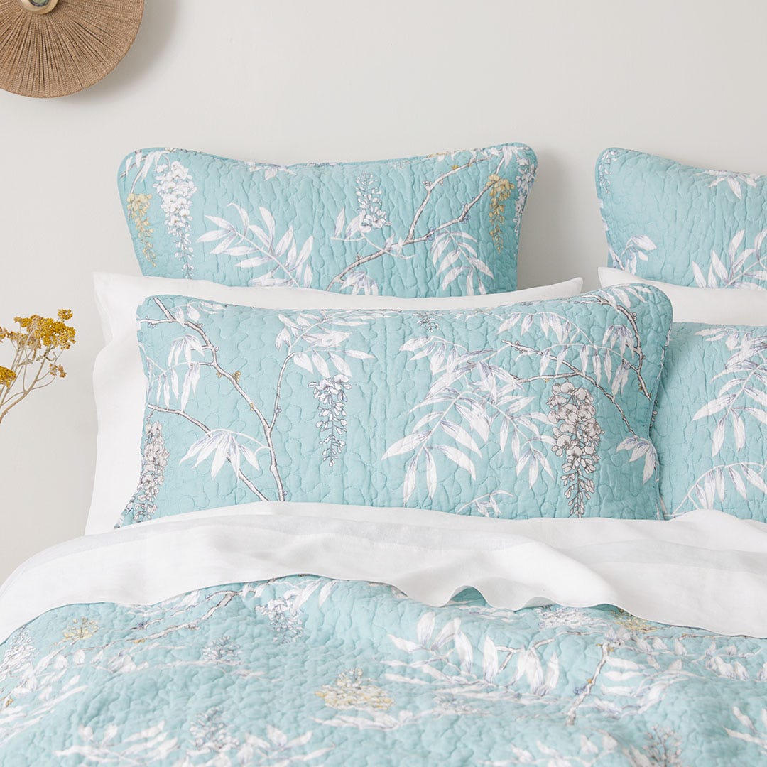https://s3-ap-southeast-2.amazonaws.com/fusionfactory.commerceconnect.bbnt.production/pim_media/000/158/121/M_F_W24_Bedspread_BOP_Japanese_Flower-Pillow_SI.jpg?1704325669