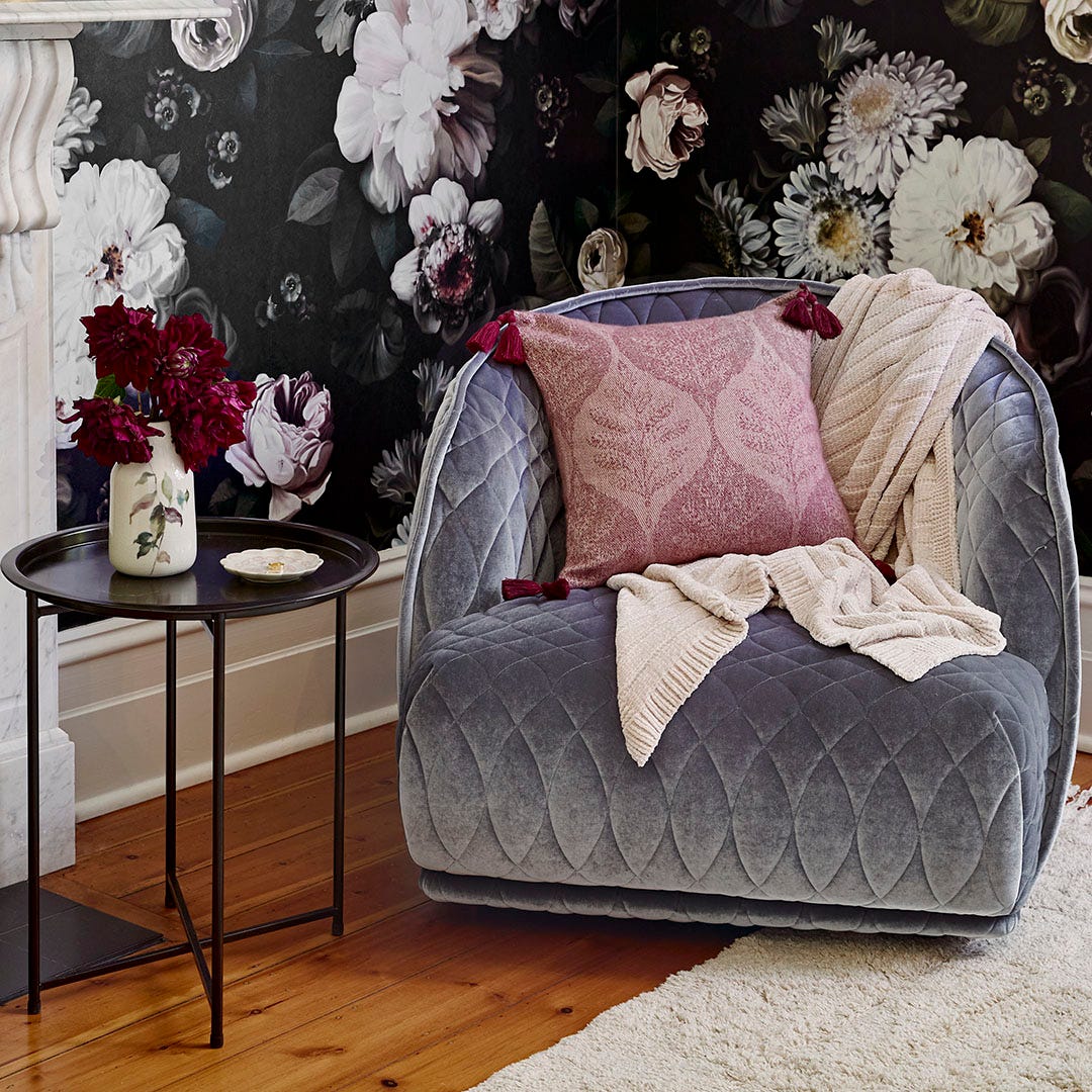 https://s3-ap-southeast-2.amazonaws.com/fusionfactory.commerceconnect.bbnt.production/pim_media/000/191/838/Samana_Cushion_Berry-Vive_Chenille_Throw-26152701.jpg?1743039385