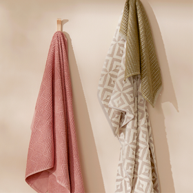 BATH TOWELS