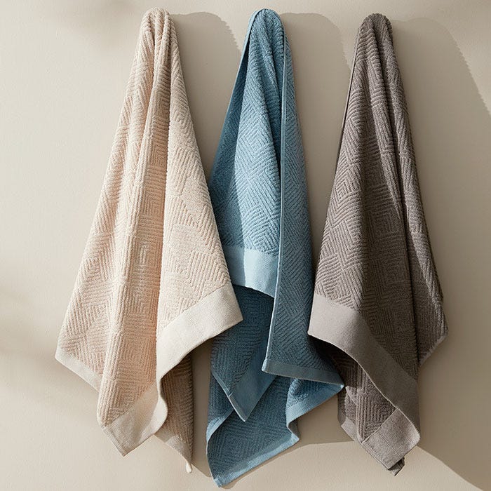 Kinsley Bath Towel